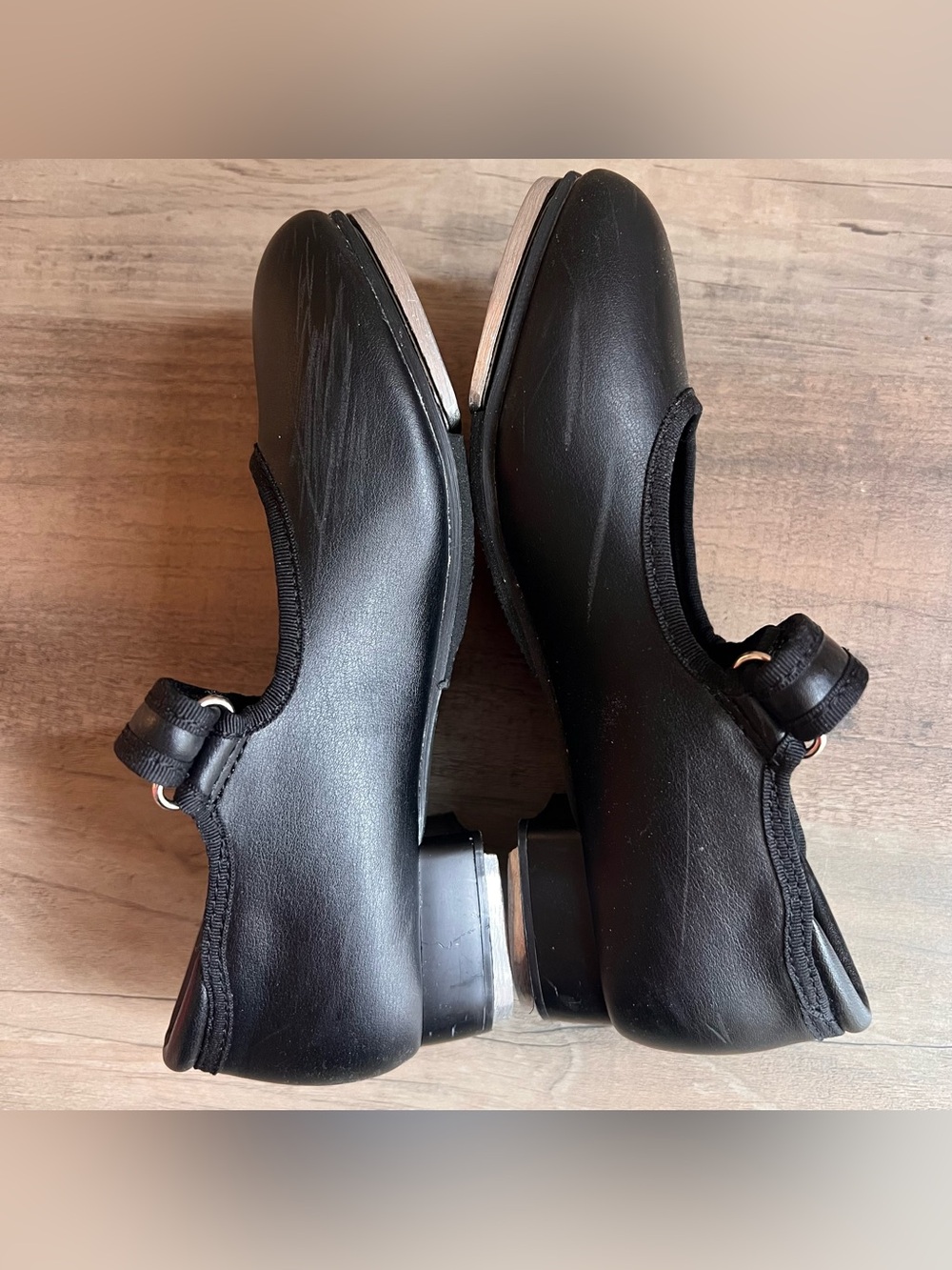 tap shoes - Picture 3 of 6
